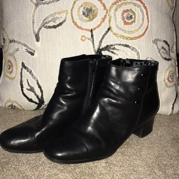 Black ankle boots - Picture 2 of 2